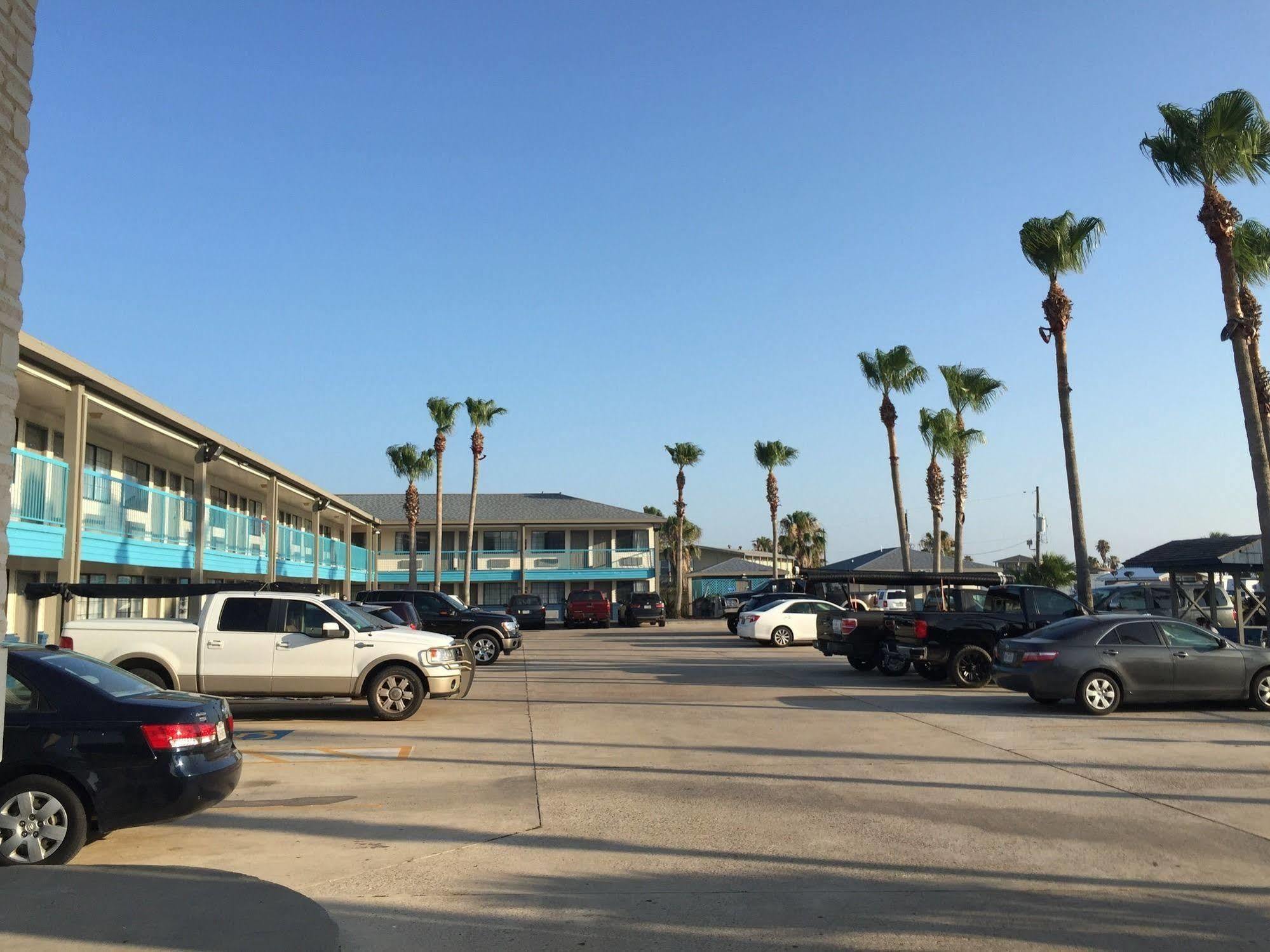 Captains Quarters 2* Port Aransas